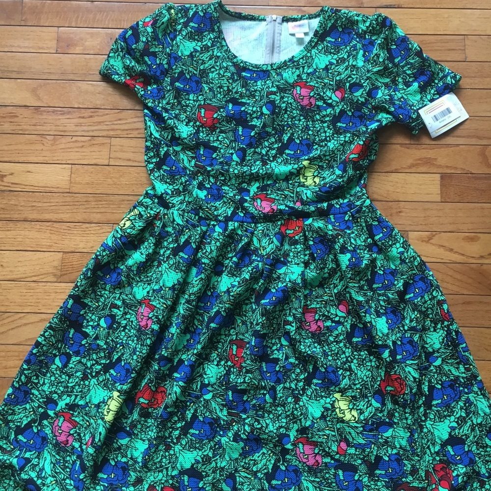 LuLaRoe Amelia